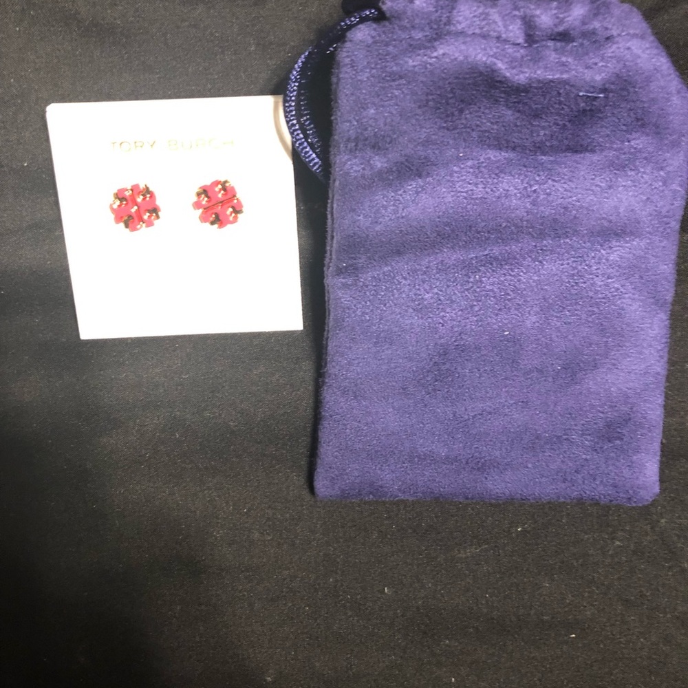 NWT pink T logo Tory Burch earrings